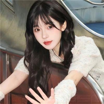 踮起脚尖靠近你